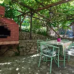 Lovely In With Wifi Appartamento